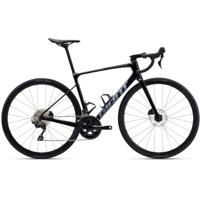 Maanteeratas GIANT Defy Advanced 2 (2025) Carbon